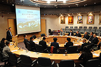 Prof. Joseph Sung, Vice-Chancellor of CUHK warmly welcomes the delegation from Zhejiang University